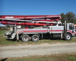 REDUCED PRICE!! 2001 36m Concord on a 2001 Mack