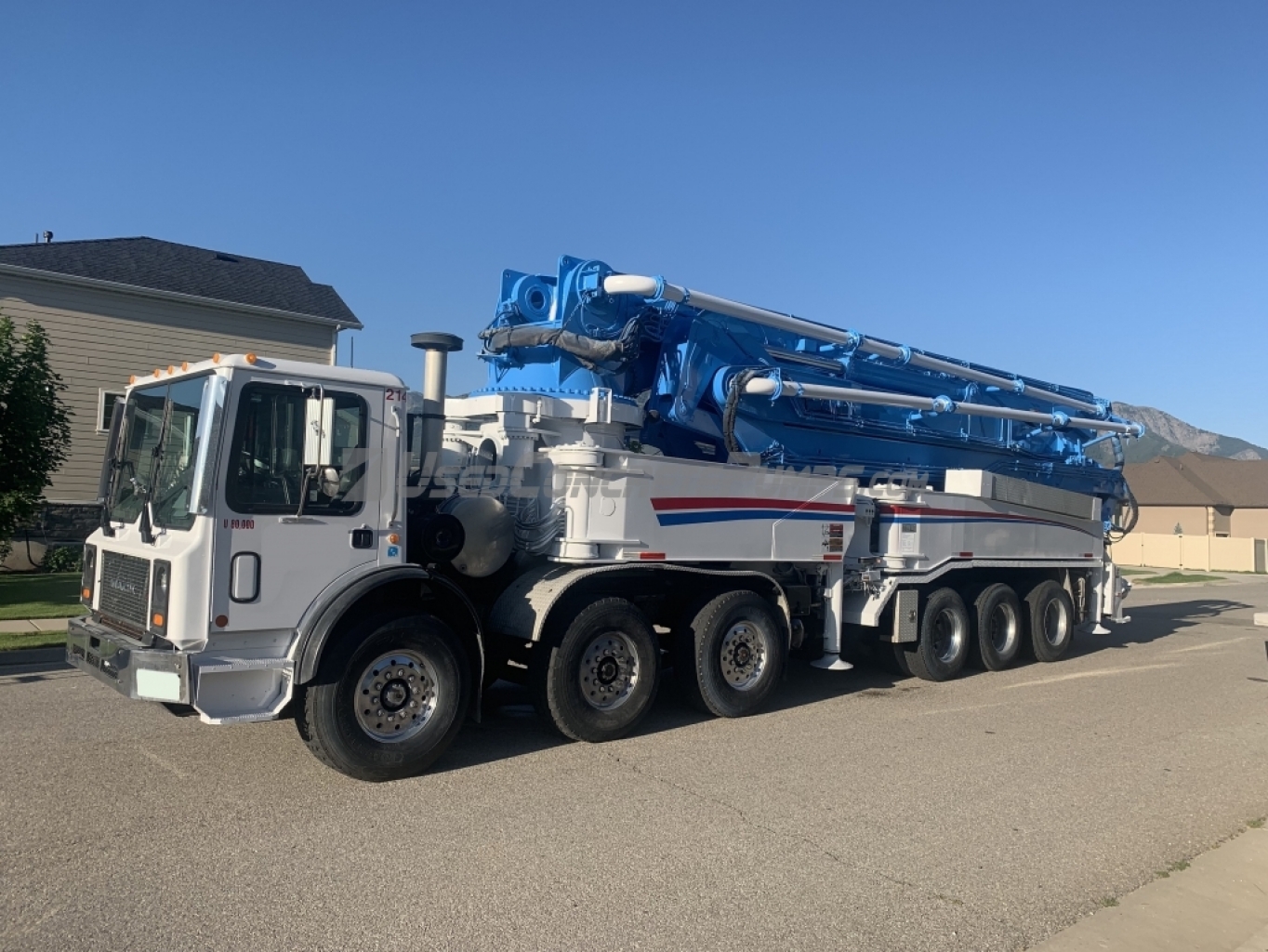 1997 52m Putzmeister on a 2006 Mack