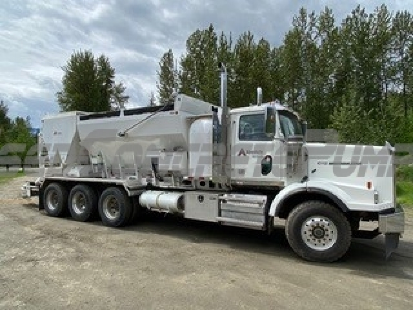 2018 ProAll mixer on a 2011 Western star