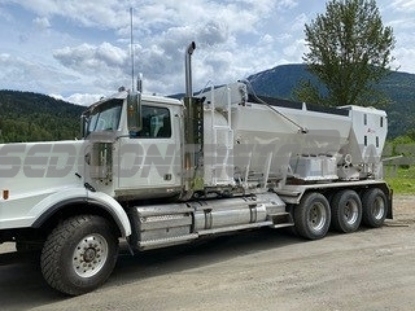 2018 ProAll mixer on a 2011 Western star