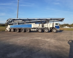 REDUCED PRICE! 2007 61m Schwing on a Mack