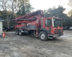 2007 33m Concord on a 2006 Mack